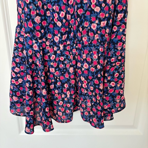 J. Crew Tie-waist midi dress in dotted floral, Size 2 - Picture 3 of 7